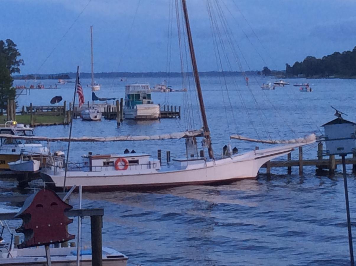 Bath Harbor Marina And Motel Εξωτερικό φωτογραφία